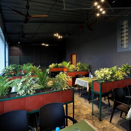 Park Residency Koothattukulam Kuttāttukulam Exterior photo